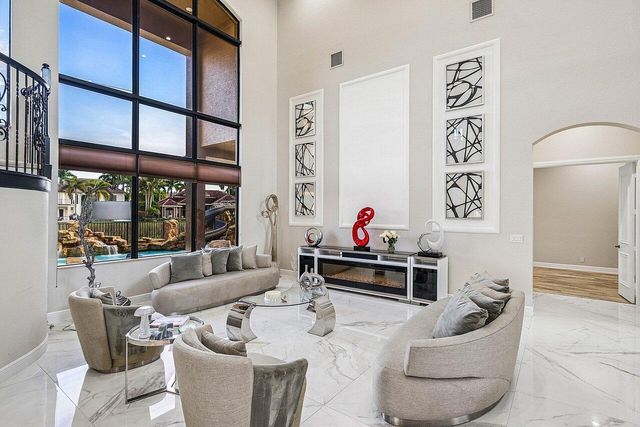 10560 Arcole Court, Wellington, FL 33449