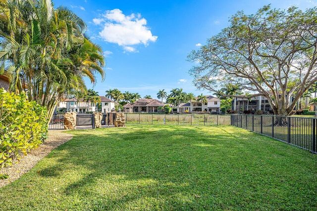 10560 Arcole Court, Wellington, FL 33449