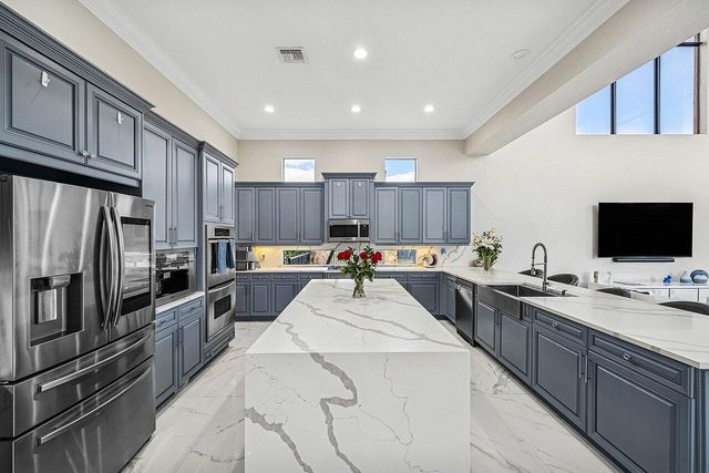 10560 Arcole Court, Wellington, FL 33449