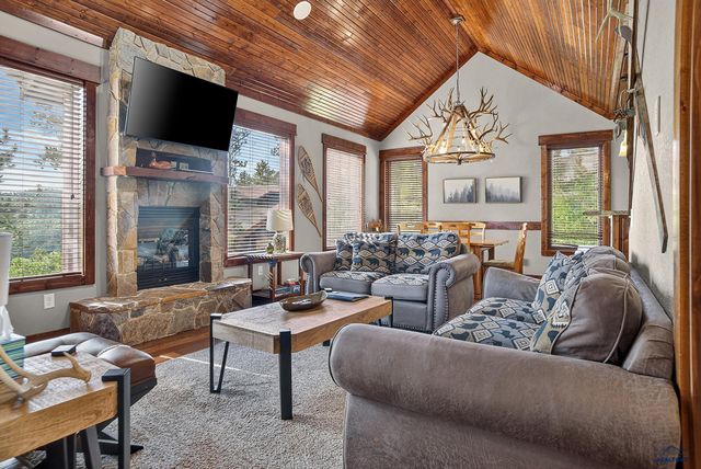 21183 GILDED MOUNTAIN LP, Lead, SD 57754