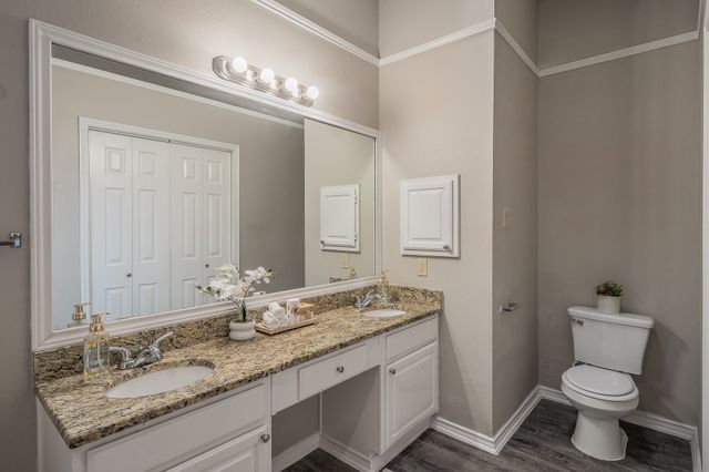 724 Ashbrook Drive, Desoto, TX 75115