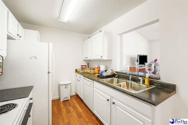 533-E Third Loop, Florence, SC 29505