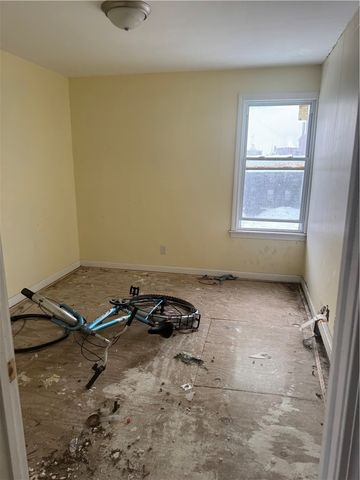 140 Dexter Street, Pawtucket, RI 02860