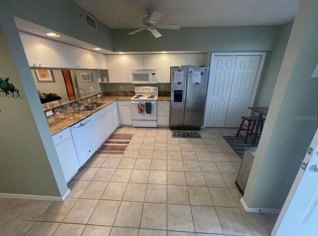 1200 COUNTRY CLUB DRIVE 1502, Largo, FL 33771