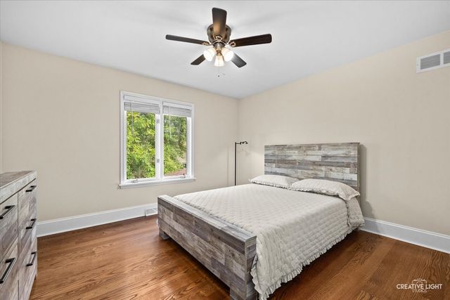 615 E BAILEY Road, Naperville, IL 60565