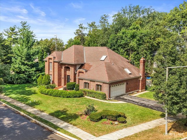 615 E BAILEY Road, Naperville, IL 60565