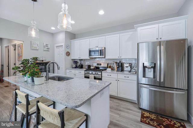 209 ESTATE DR, Mechanicsburg, PA 17055