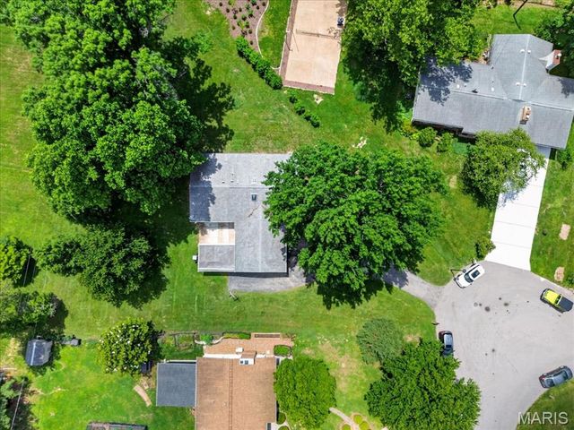 19 Cloverleaf Lane, Manchester, MO 63011