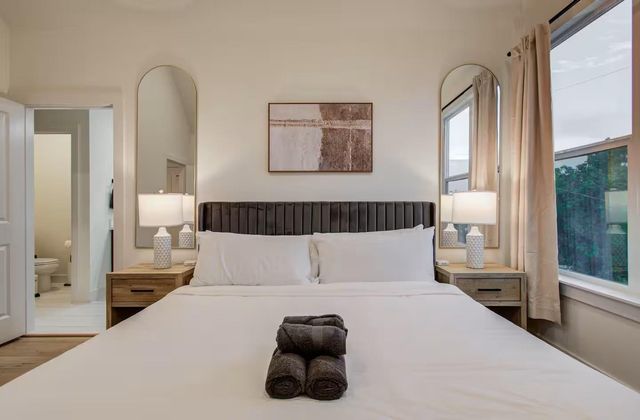 3311 Daphne Street, Houston, TX 77021