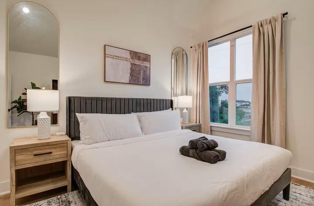 3311 Daphne Street, Houston, TX 77021