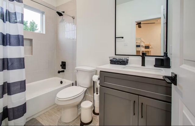 3311 Daphne Street, Houston, TX 77021