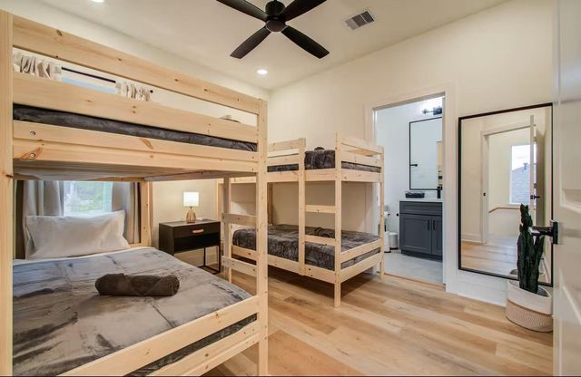 3311 Daphne Street, Houston, TX 77021