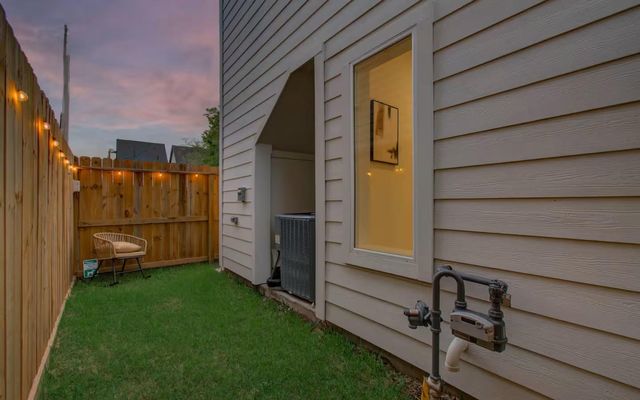 3311 Daphne Street, Houston, TX 77021