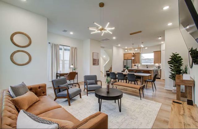 3311 Daphne Street, Houston, TX 77021