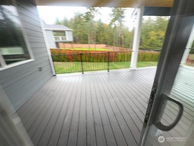 5550 NW Bonfire Court, Bremerton, WA 98312