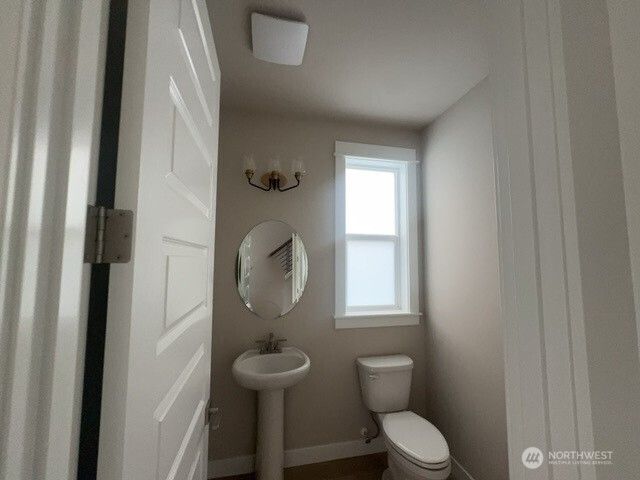 5550 NW Bonfire Court, Bremerton, WA 98312