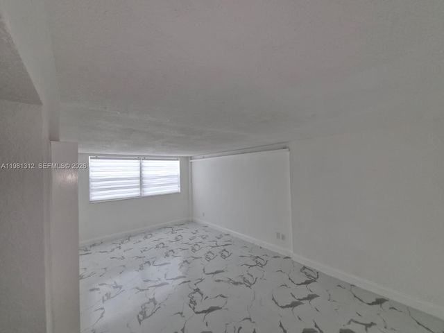 16410 Miami Dr 304, North Miami Beach, FL 33162