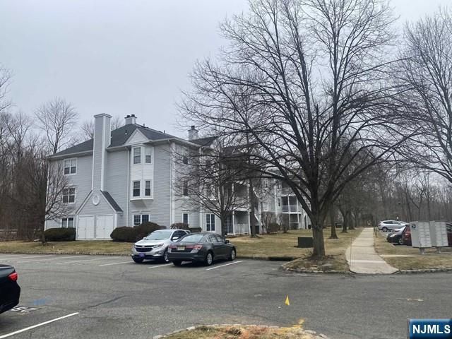 126 Raintree Lane, Mahwah, NJ 07430