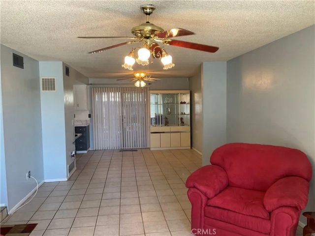 3700 Mountain Ave 6B, San Bernardino, CA 92404