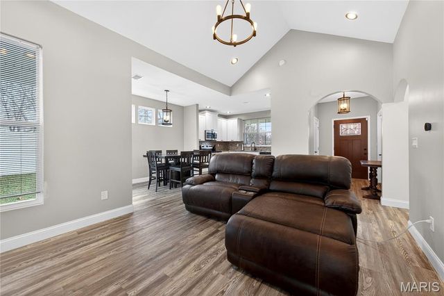 315 W Booneslick Road, Jonesburg, MO 63351