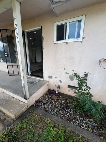 6237 Claus Rd, Riverbank, CA 95367