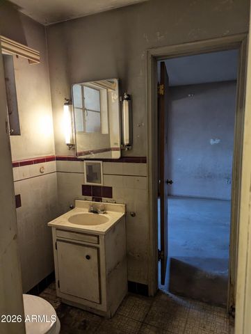 7004 N 15TH Street, Phoenix, AZ 85020