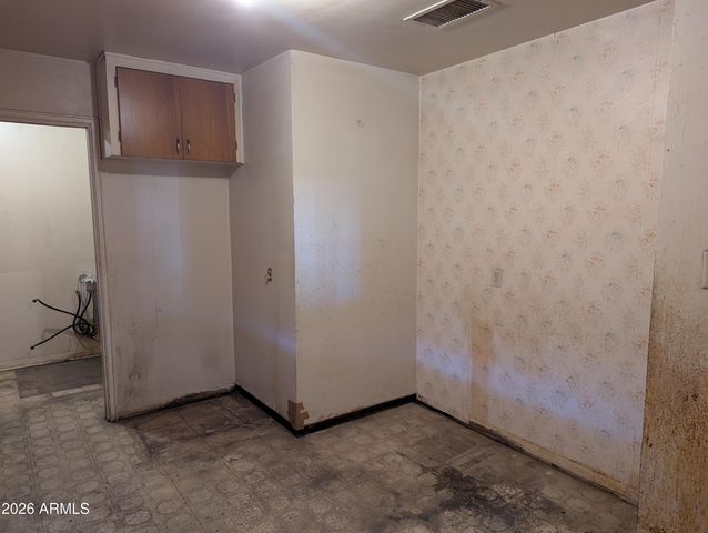 7004 N 15TH Street, Phoenix, AZ 85020