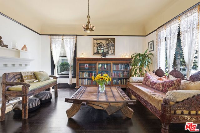 2624 Van Buren Place, Los Angeles, CA 90007