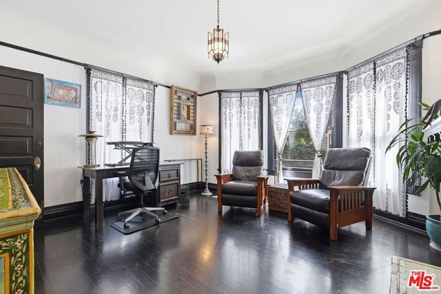 2624 Van Buren Place, Los Angeles, CA 90007