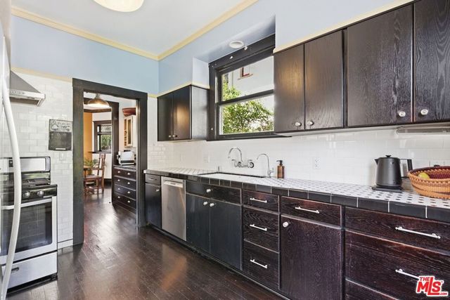 2624 Van Buren Place, Los Angeles, CA 90007