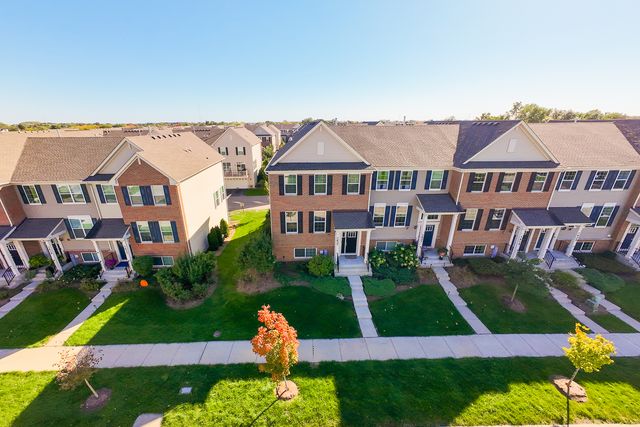 1627 Sager Way, Batavia, IL 60510