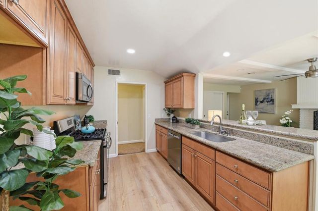 728 S Genevieve Lane, San Jose, CA 95128