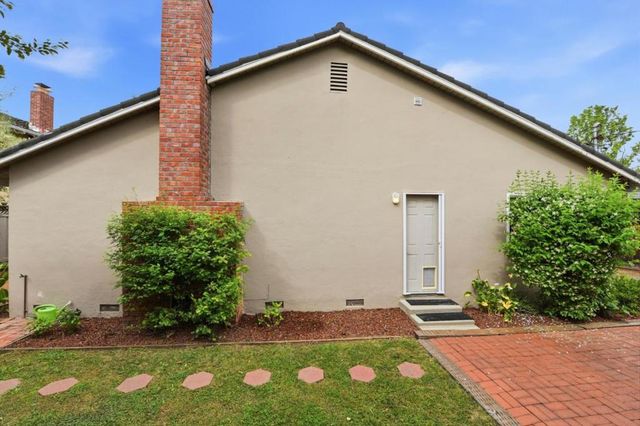 728 S Genevieve Lane, San Jose, CA 95128