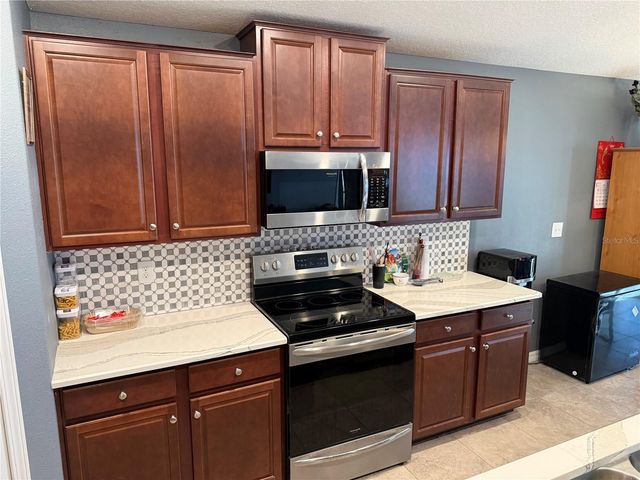 6629 WAGON TRAIL STREET, Zephyrhills, FL 33541