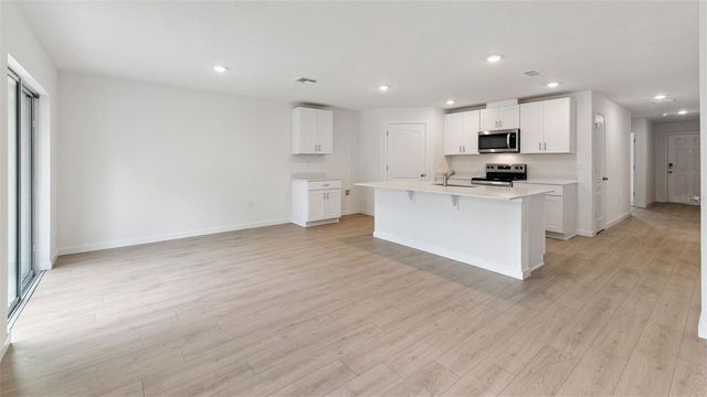 135 HEIRLOOM DRIVE, Ormond Beach, FL 32174