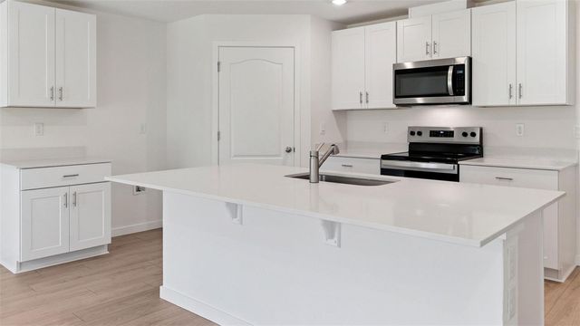 135 HEIRLOOM DRIVE, Ormond Beach, FL 32174