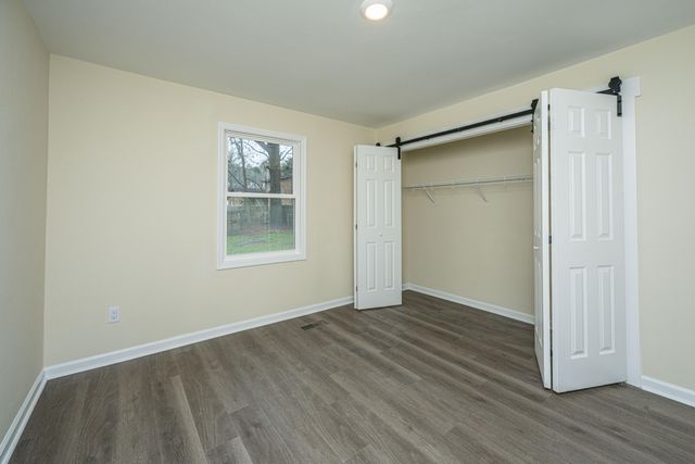 2332 Eagle Drive, North Charleston, SC 29406