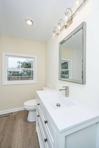 2332 Eagle Drive, North Charleston, SC 29406