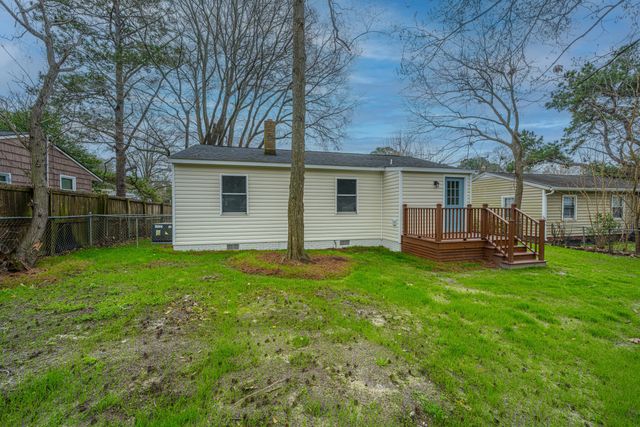 2332 Eagle Drive, North Charleston, SC 29406