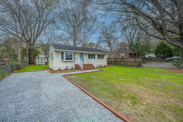 2332 Eagle Drive, North Charleston, SC 29406