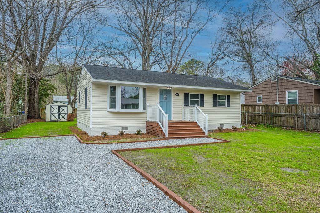 2332 Eagle Drive, North Charleston, SC 29406