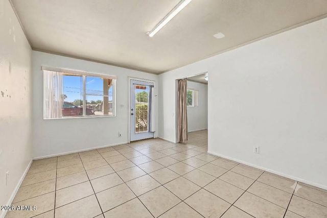 152 W SOUTHERN Avenue, Mesa, AZ 85210