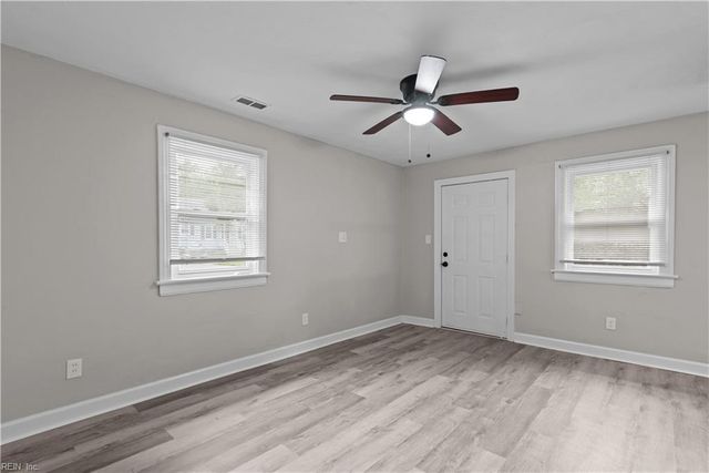 2925 Vimy Ridge AVE, Norfolk, VA 23509