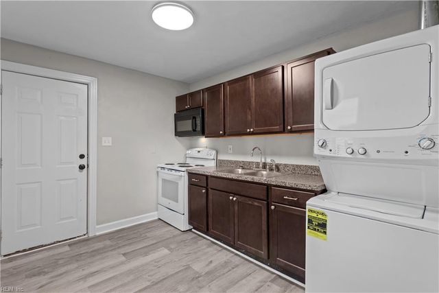 2925 Vimy Ridge AVE, Norfolk, VA 23509