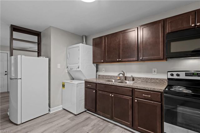 2925 Vimy Ridge AVE, Norfolk, VA 23509