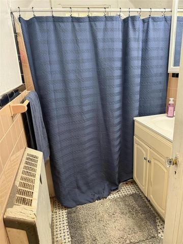 1068 Ada Avenue, Muskegon, MI 49442