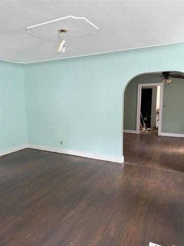 1068 Ada Avenue, Muskegon, MI 49442