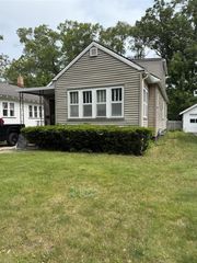 1068 Ada Avenue, Muskegon, MI 49442