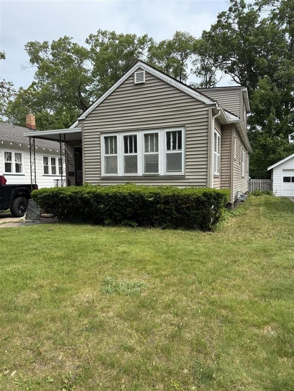 1068 Ada Avenue, Muskegon, MI 49442