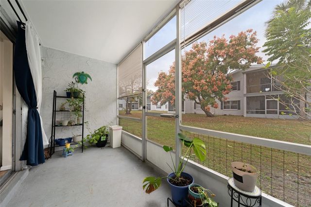 6047 AMBERLY COURT F36, Orlando, FL 32822